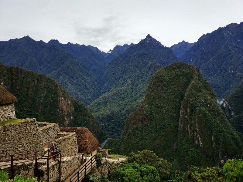 machu pichu aguas calientes cuzco peru