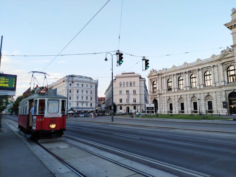tren-del-aeropuerto-de-viena-al-centro-