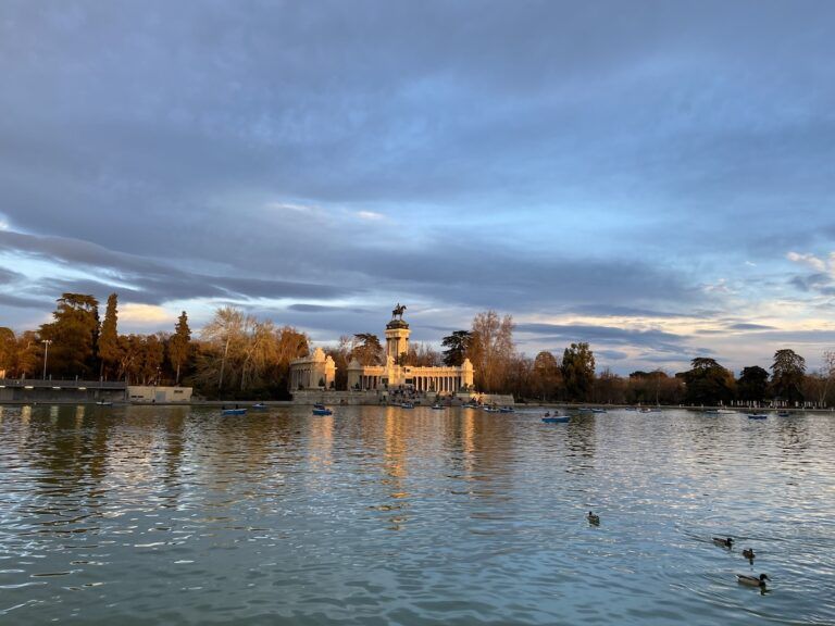 imprescindibles de madrid que visitar retiro