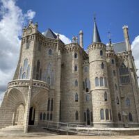 🥇Visita al Palacio Episcopal de ASTORGA - Ruta por León palacio episcopal de astorga