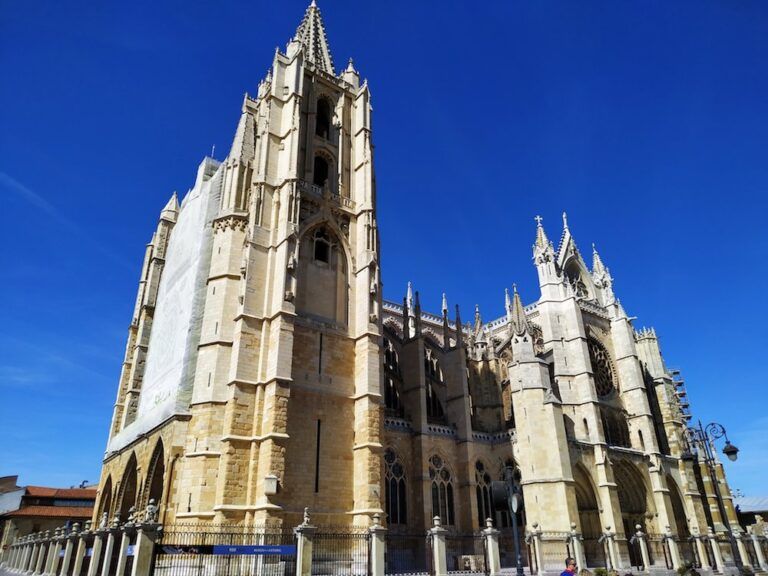 visitar la catedral de leon