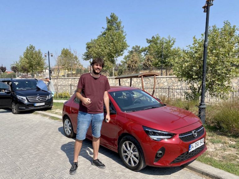 alquilar coche en turquia