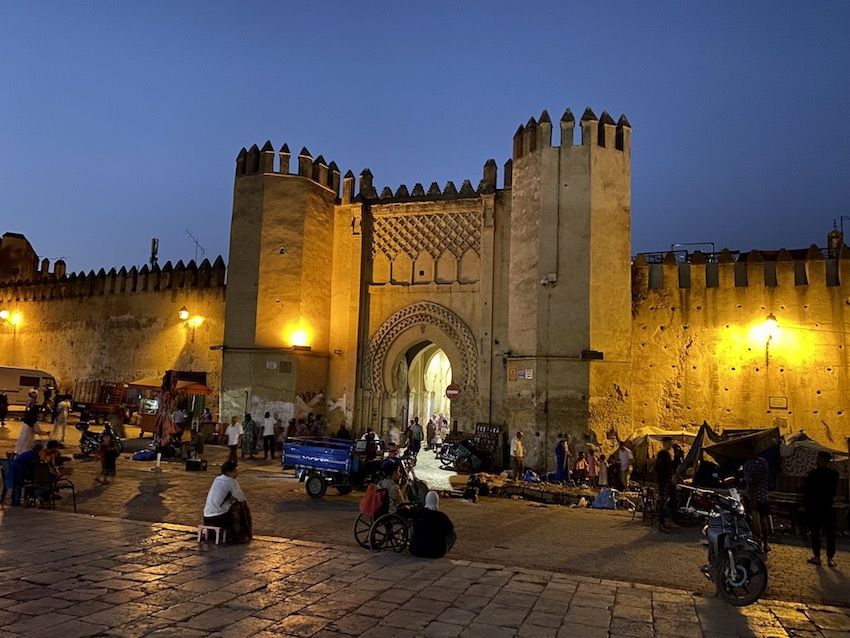 puerta de entrada a fez el bali