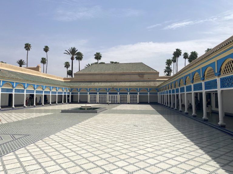 entrada al palacio bahia