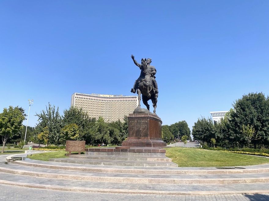 plaza amir temur tashkent