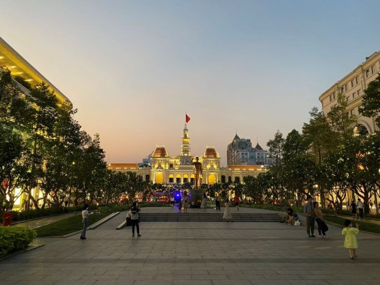 ho chi minh free tours