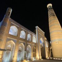 13 Lugares que ver en JIVA (Khiva) Conjunto de Islam Khodja jiva