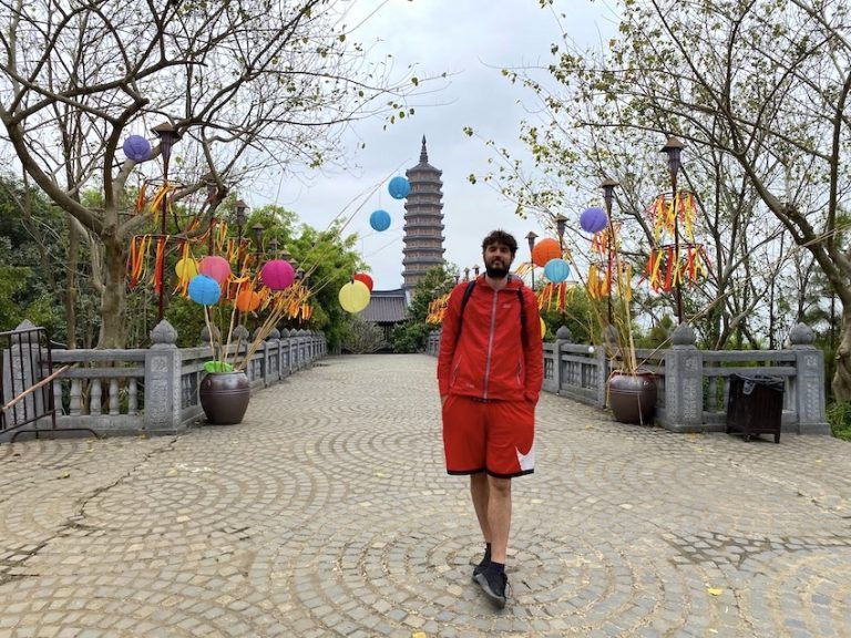 visitar bai dinhh pagoda