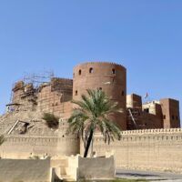 Consejos para viajar a Omán rustaq fort oman