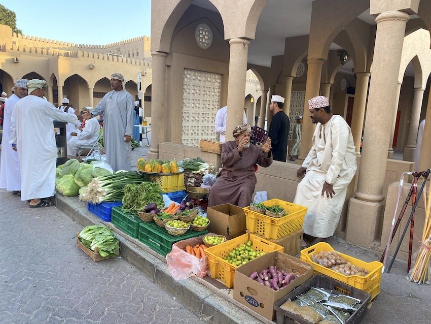 mercado_fruta_nizwa_oman