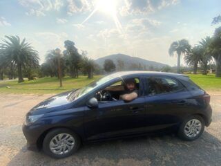 alquilar coche en uruguay conducir